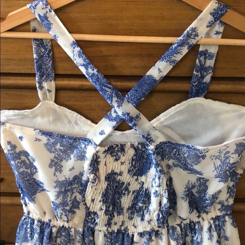 Dress - Picture 3 of 7